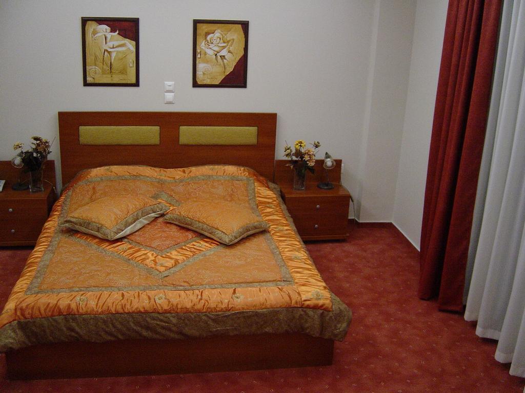 Achillio 3* Komotini