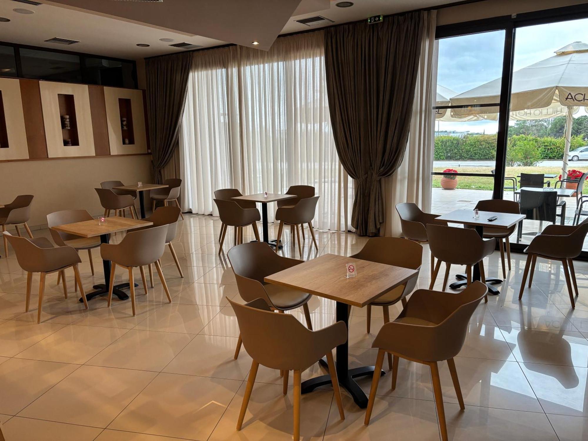 Achillio Hotel 3*